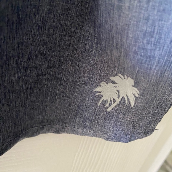 Trunks Brand, button down short sleeve shirt - Picture 4 of 7